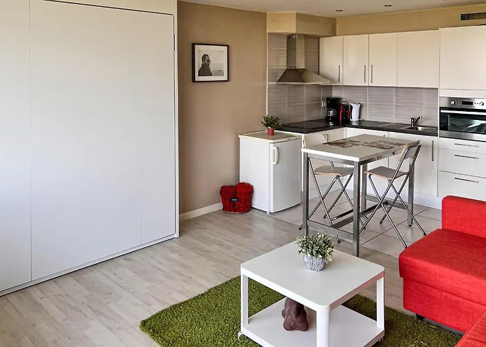 Royal Ascot S2 Ref 8 דירה אוסטנדה